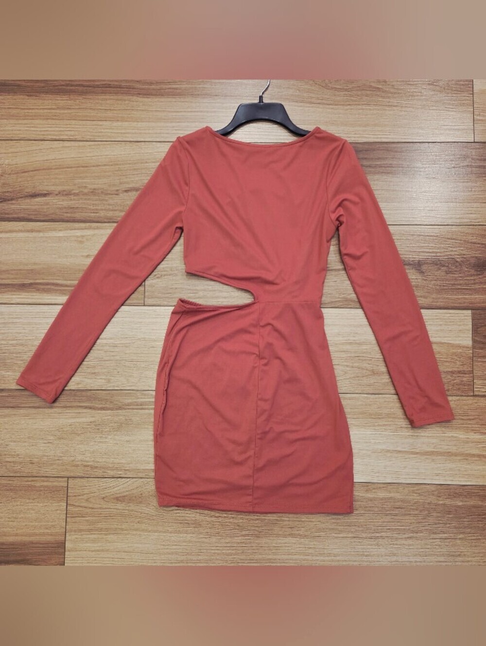 Blue Blush side cut out bodycon dress size Medium - Picture 2 of 9